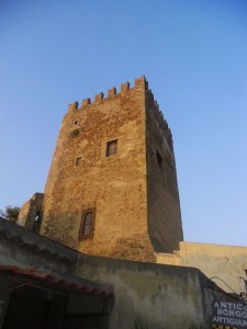 Castello di Brolo (Me) la maestosità della antica torre medievale X d.C.